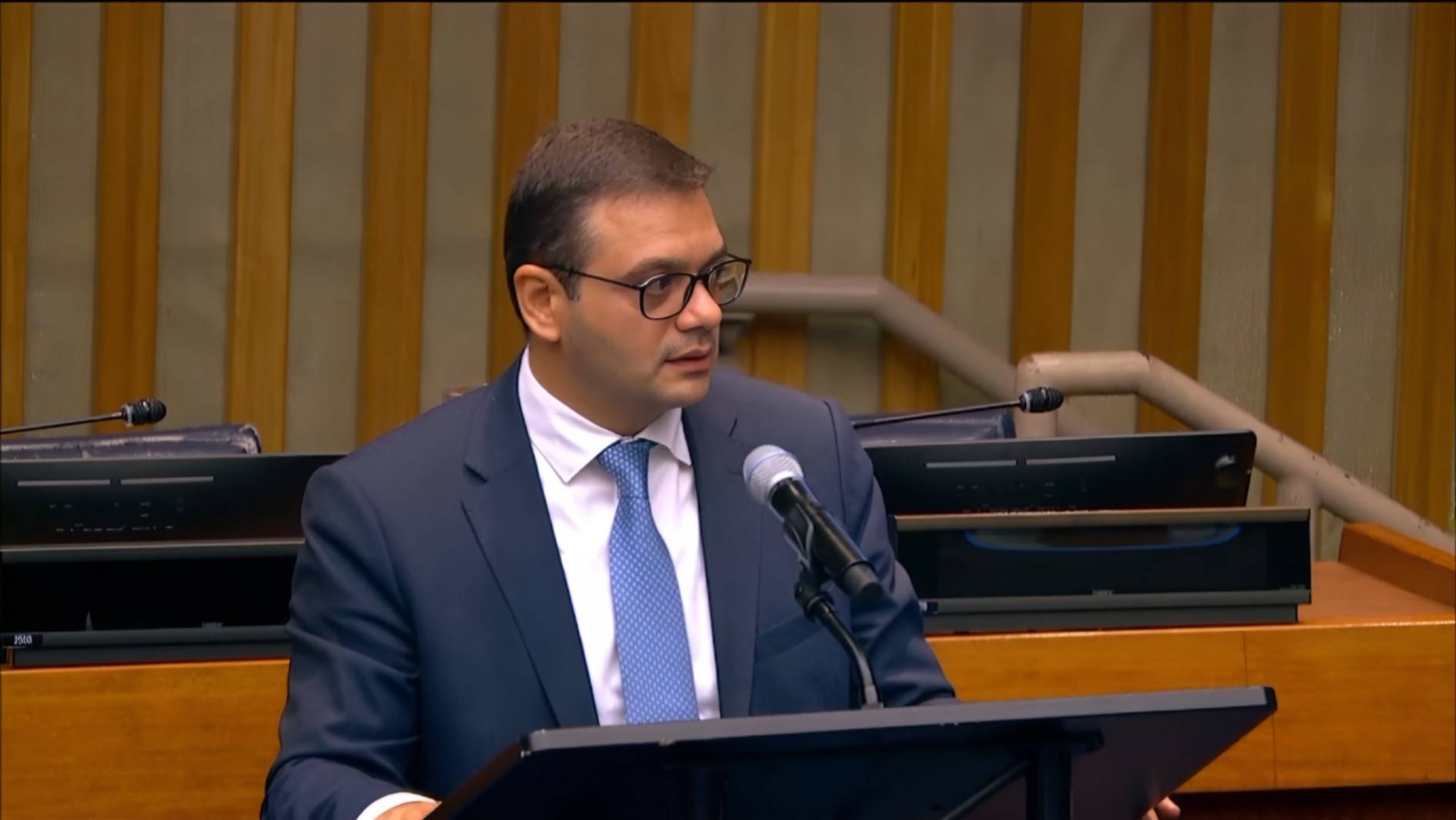 Ռոբերտ Աբիսողոմոնյանը մասնակցել է Միջուկային փորձարկումների համապարփակ արգելման պայմանագրի ուժի մեջ մտնելու խթանմանը նվիրված համաժողովին