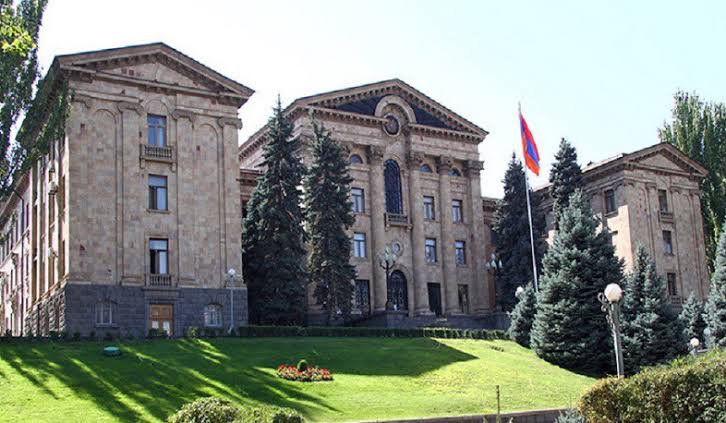 ՀՀ ԱԺ իններորդ գումարման առաջին նստաշրջան. ուղիղ
