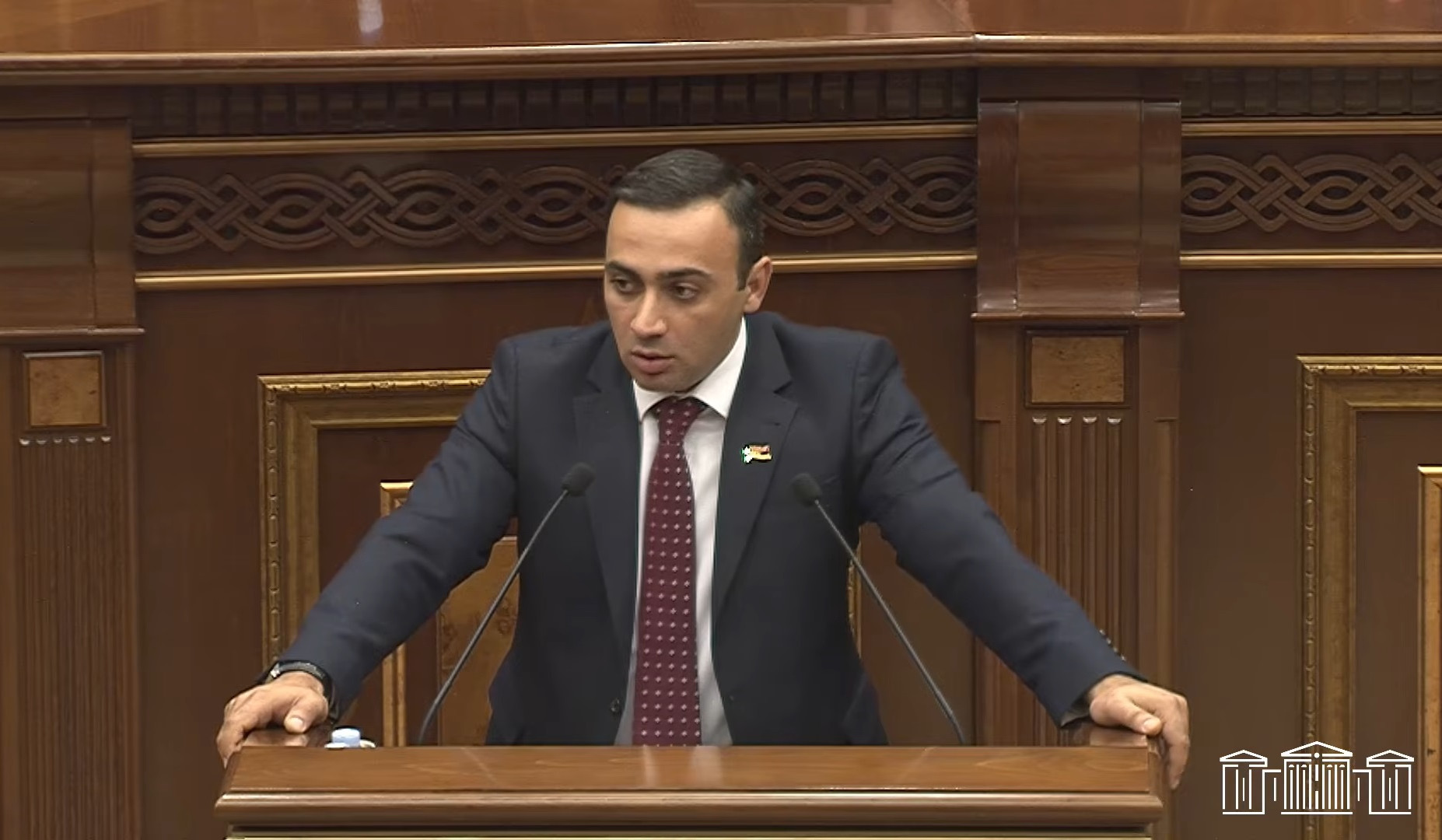 Ձեր ձեռքերը փռել եք մի սրիկայի վրա, ով կամենում է հայ զինվորի մահը. Չախոյանը՝ ընդդիմությանը